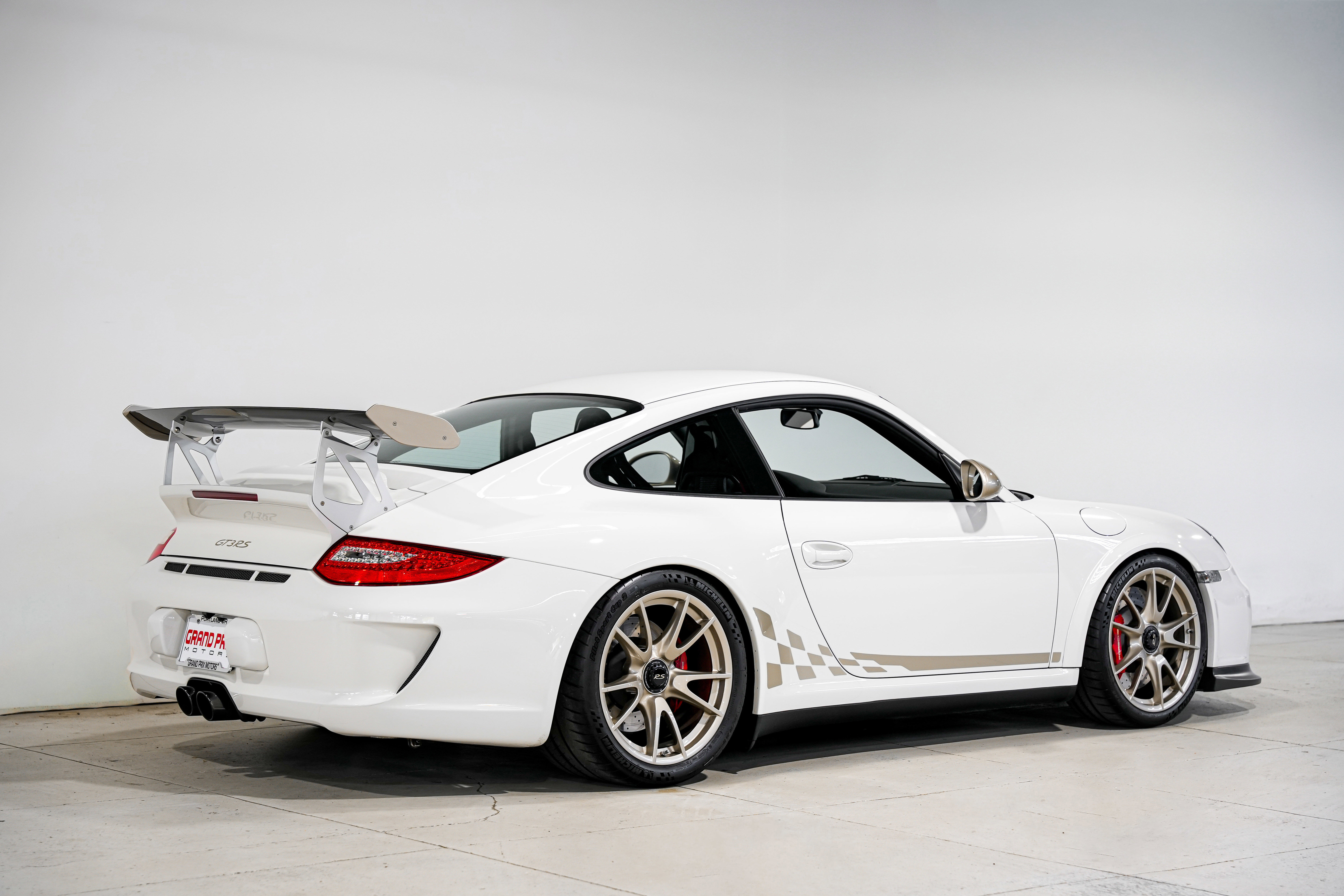 Used 2010 Porsche 911 GT3 RS image 3