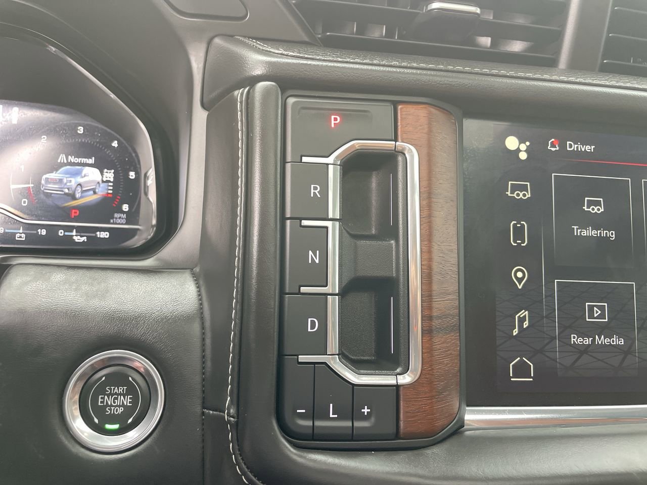 Used 2023 GMC Yukon Denali Ultimate w/ LPO, Floor Liner Package image 29