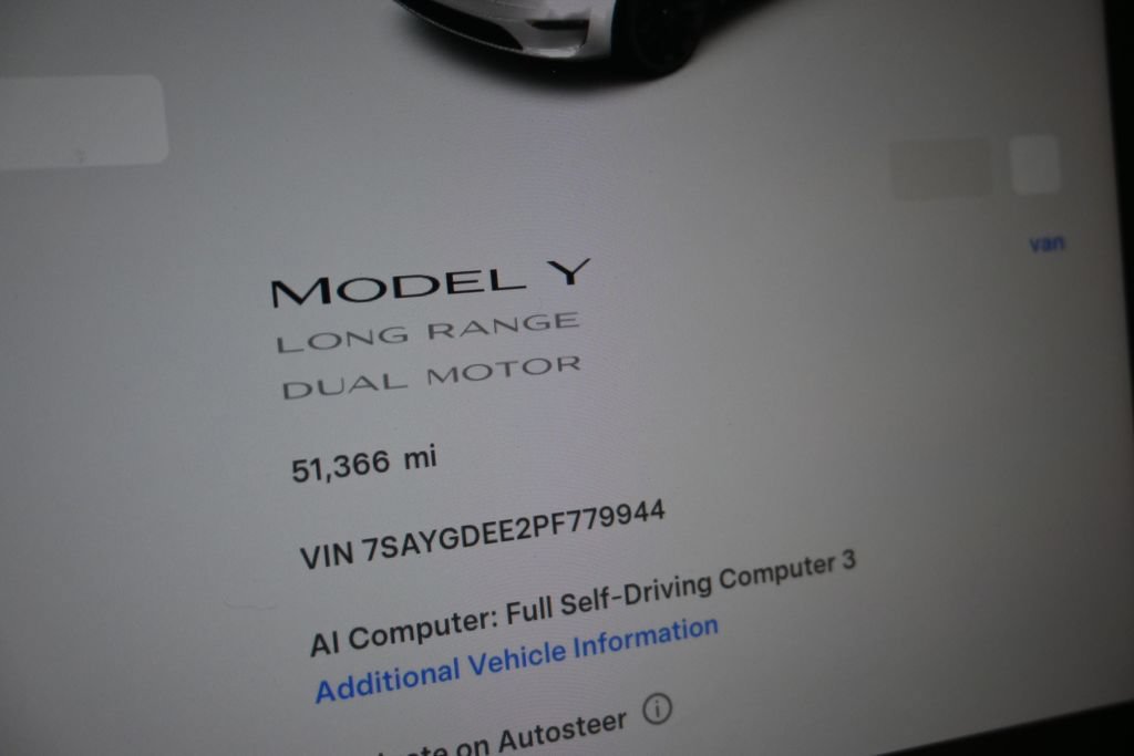 Used 2023 Tesla Model Y Long Range AWD/4WD image 15