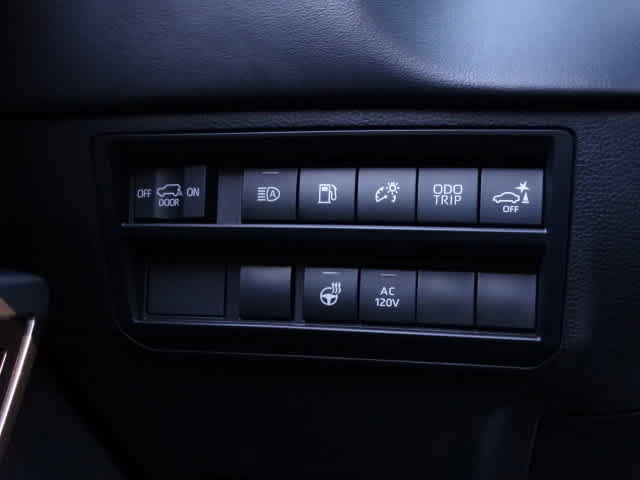 Certified 2024 Toyota Sequoia Platinum image 41