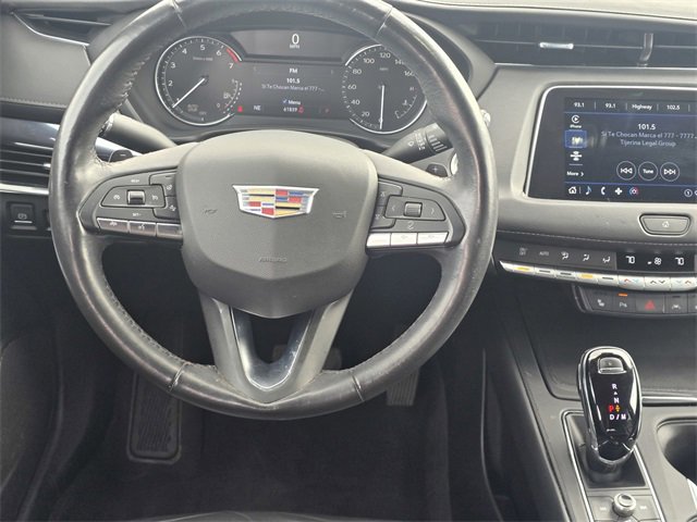 Used 2023 Cadillac XT4 Luxury w/ Cold Weather Package image 16