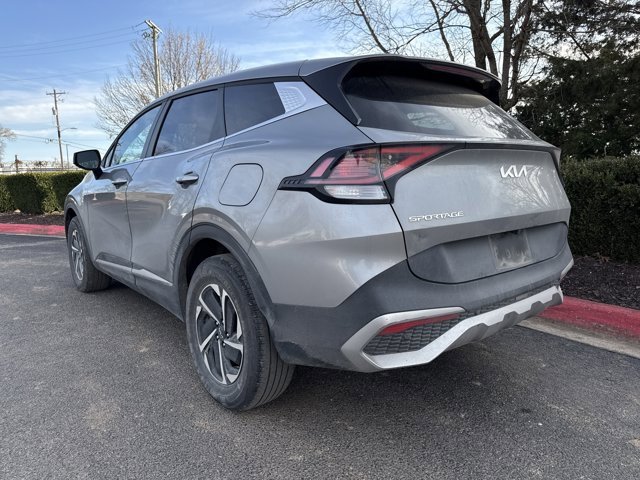 Used 2023 Kia Sportage LX image 7