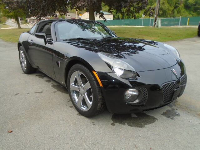 Used 2009 Pontiac Solstice GXP w/ Premium Package image 3