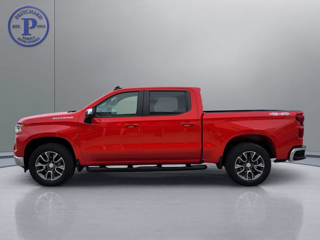 Used 2024 Chevrolet Silverado 1500 LT AWD/4WD image 4