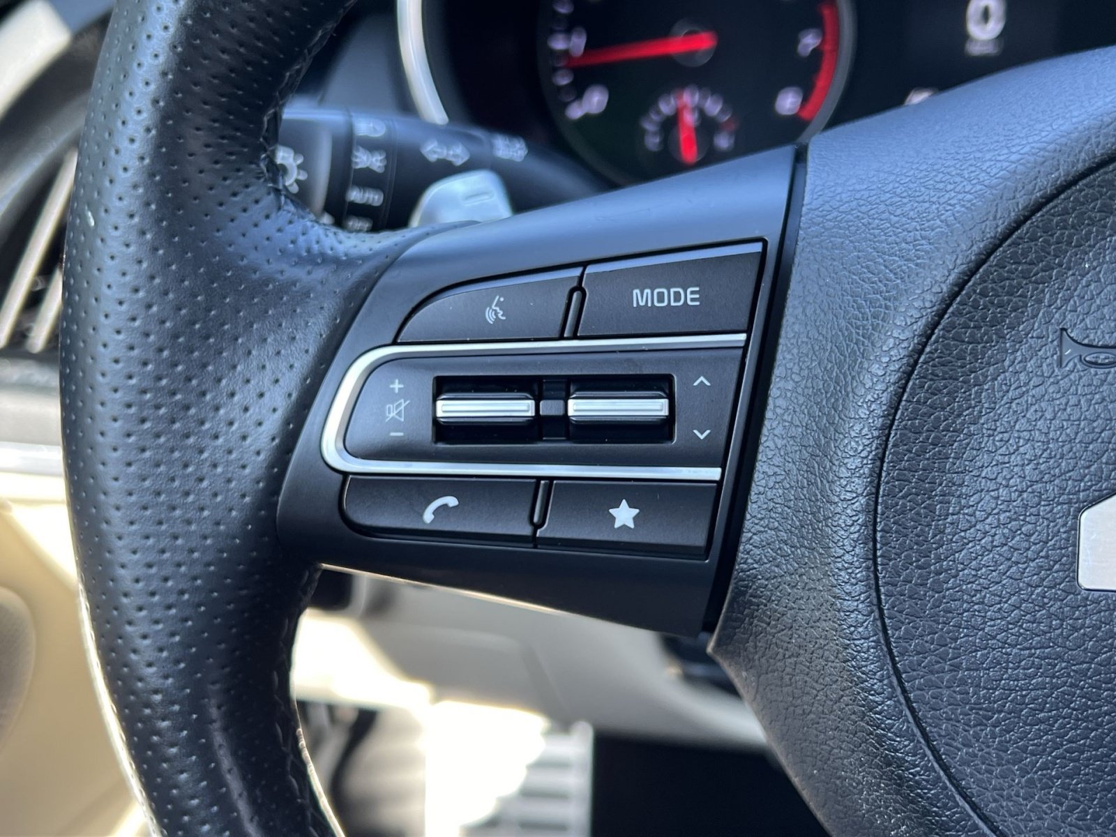 Used 2023 Kia Stinger GT-Line w/ Sun & Sound Package AWD/4WD image 32