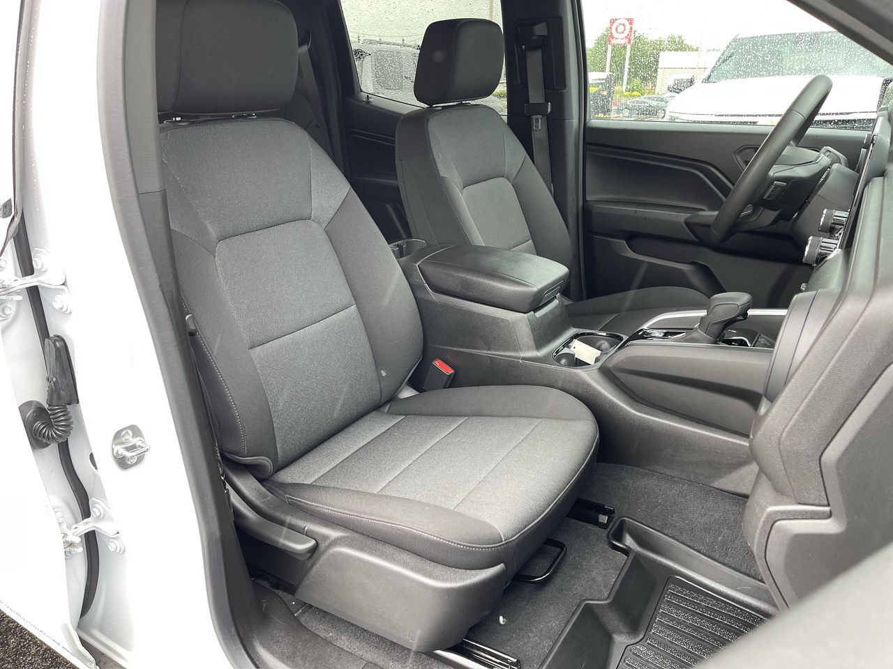 Certified 2024 Chevrolet Colorado Trail Boss w/ Advanced Trailering Package AWD/4WD image 27