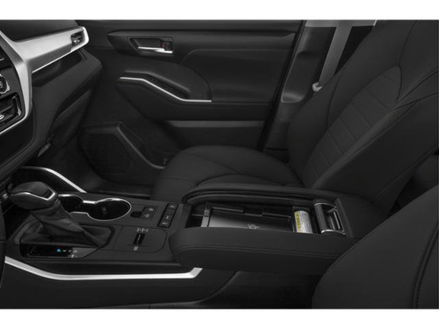 Used 2021 Toyota Highlander XLE image 14