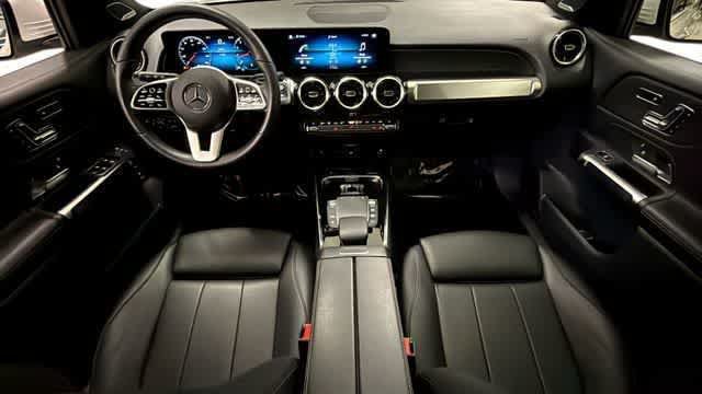 Used 2022 Mercedes-Benz GLB 250 4MATIC image 4