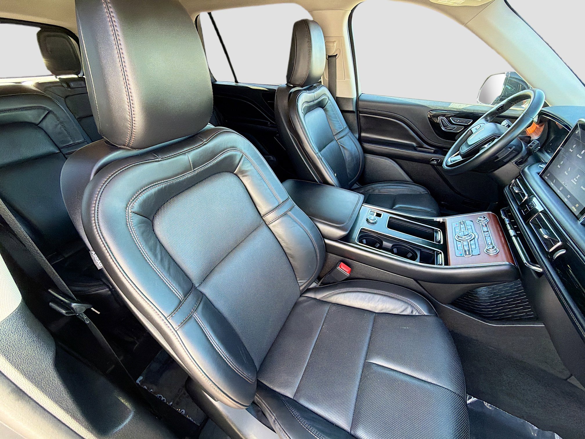 Used 2023 Lincoln Aviator Reserve AWD/4WD image 15