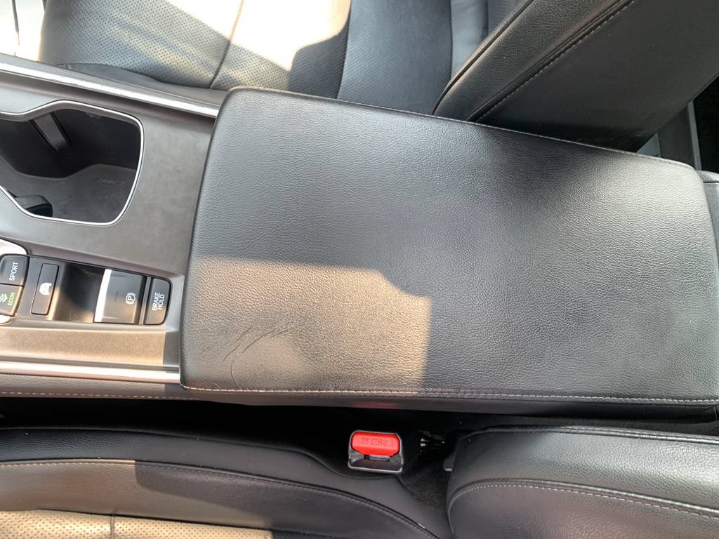 Used 2018 Honda Accord Touring image 25