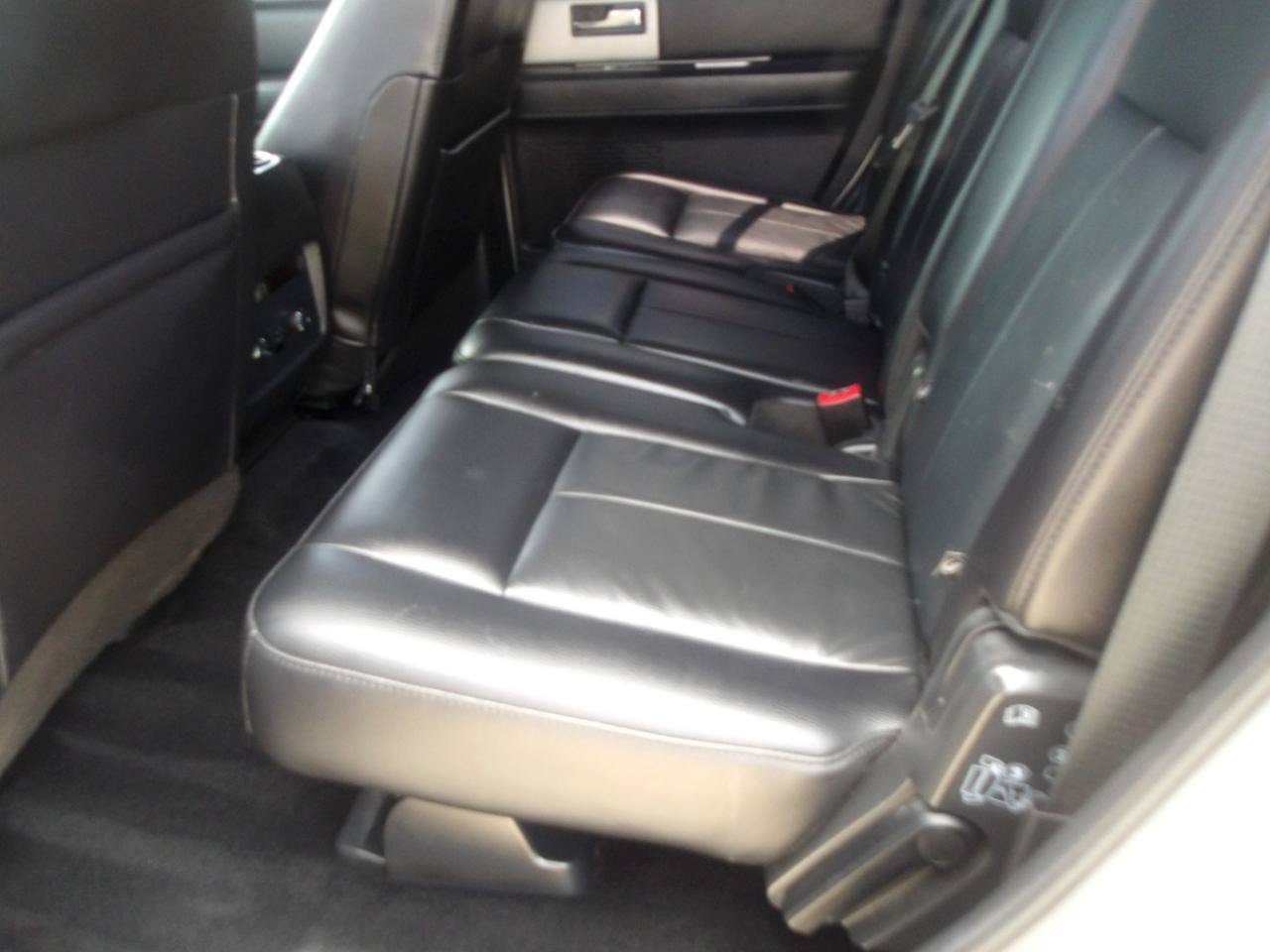Used 2015 Ford Expedition XLT w/ Equipment Group 201A RWD image 17
