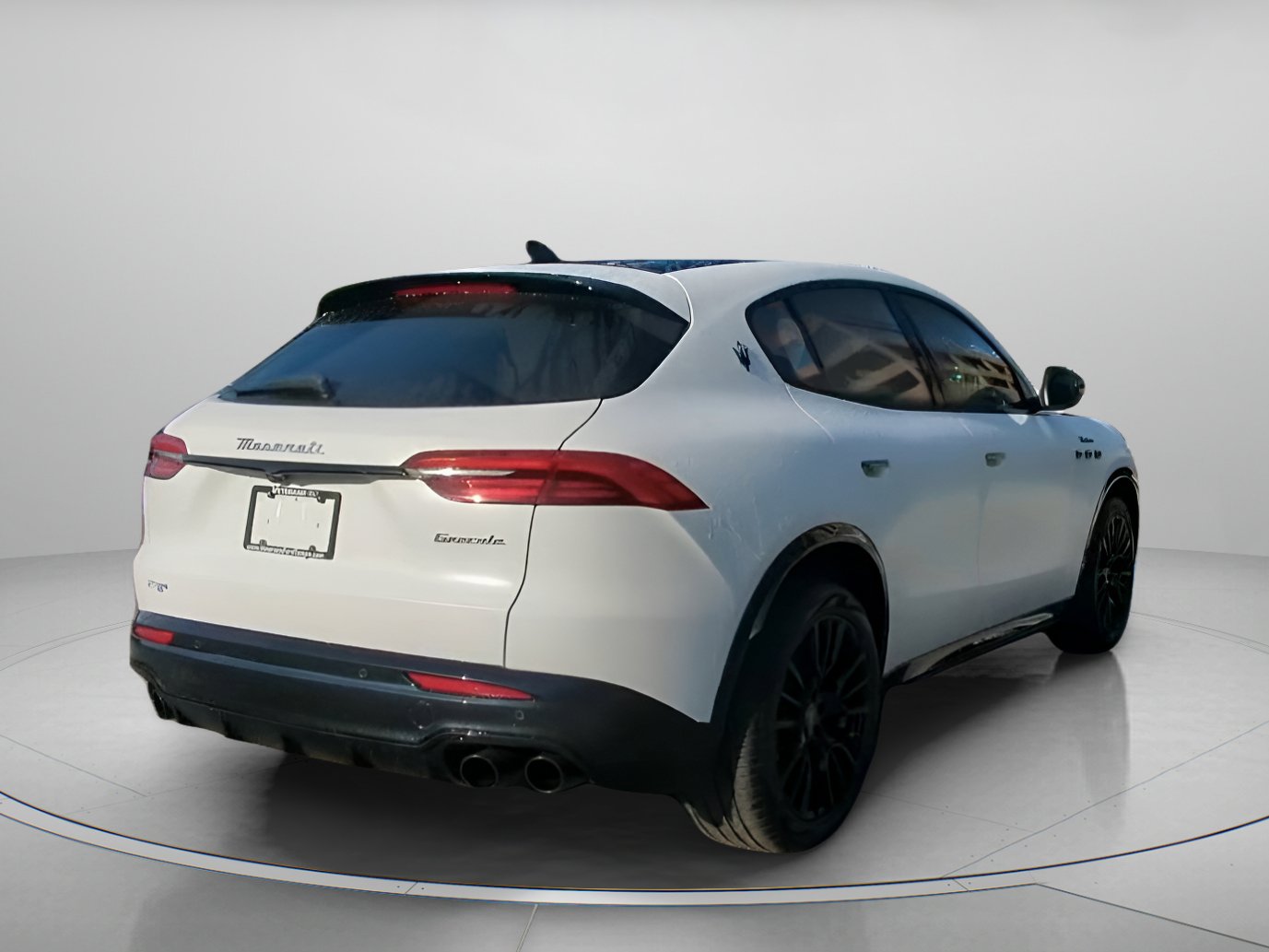 Used 2025 Maserati Grecale Modena AWD/4WD image 27
