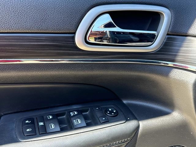 Used 2019 Jeep Grand Cherokee Limited image 27