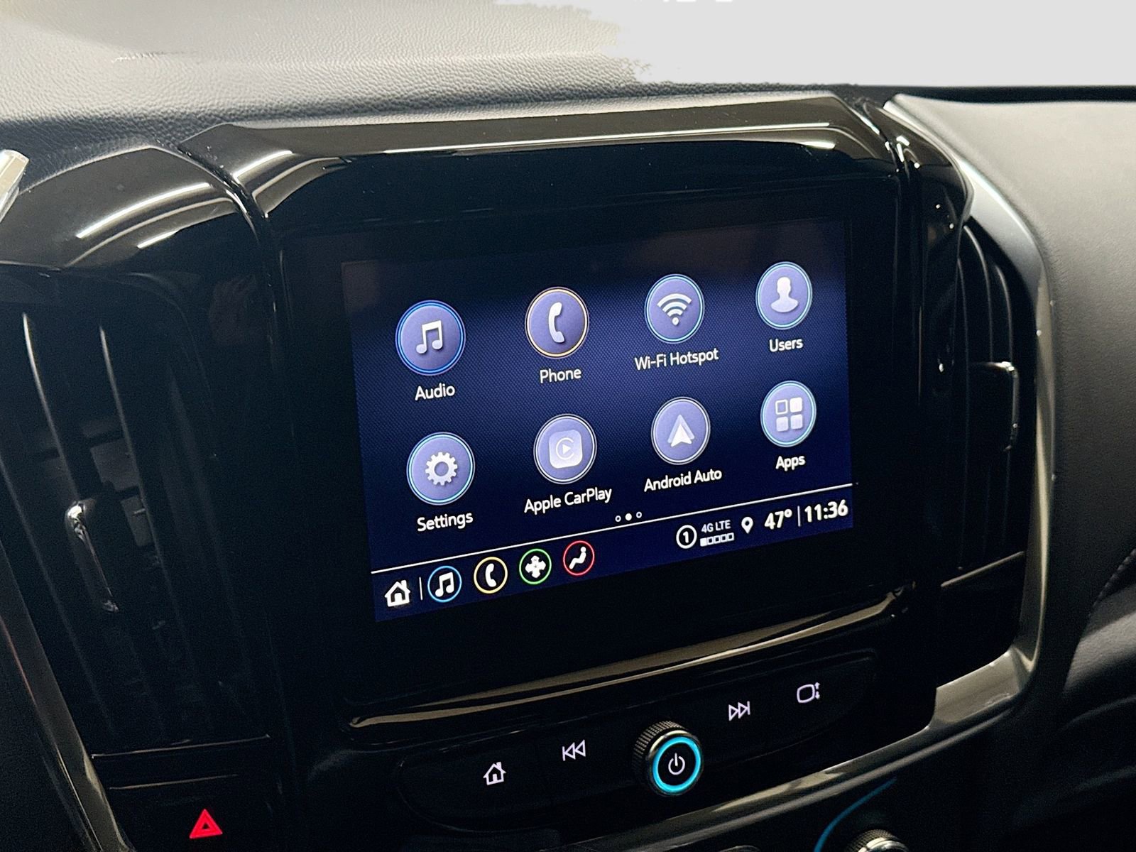 Used 2023 Chevrolet Traverse LT w/ LPO, Floor Liner Package image 18