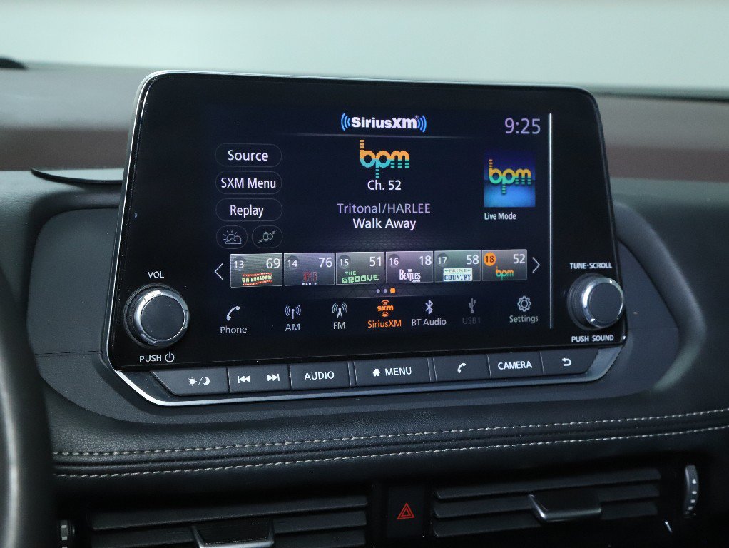 Used 2023 Nissan Rogue SL AWD/4WD image 26