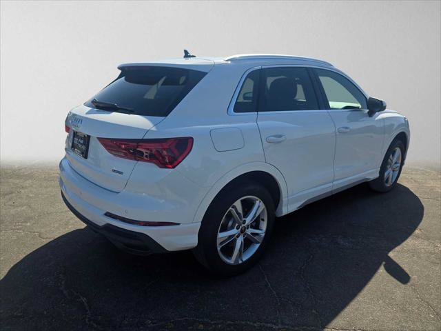 Used 2023 Audi Q3 2.0T Premium Plus w/ Premium Plus Package AWD/4WD image 3