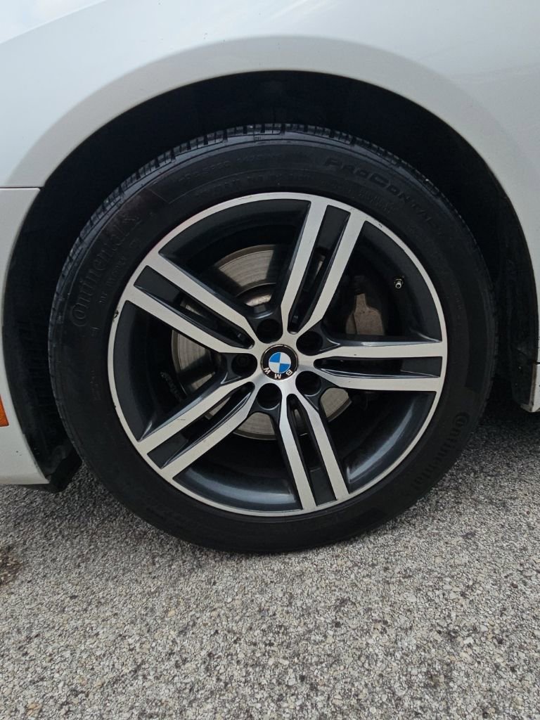 Used 2021 BMW 530i w/ Premium Package RWD image 9