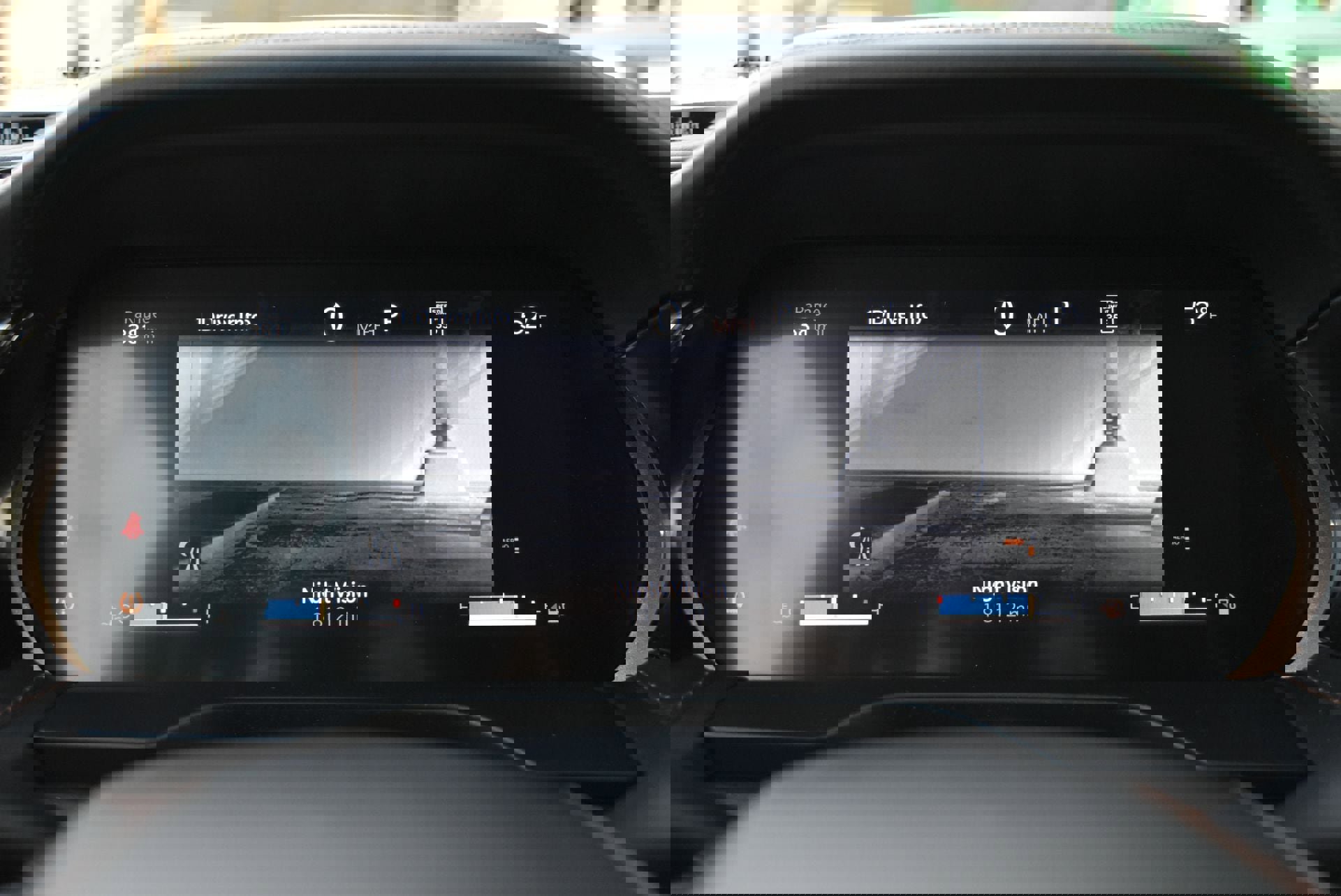 Used 2023 Jeep Grand Cherokee Summit w/ Adv Protech Group IV image 35