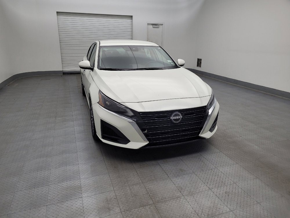 Used 2023 Nissan Altima 2.5 SV image 14