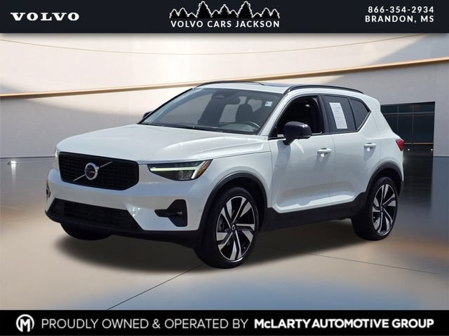 Used 2024 Volvo XC40 B5 Plus w/ Protection Package Premier AWD/4WD image 7