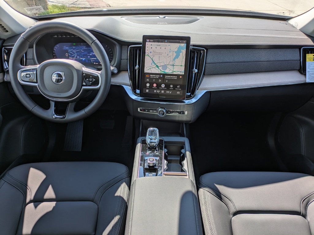 New 2026 Volvo XC90 B6 Plus w/ Protection Package Premier AWD/4WD image 14