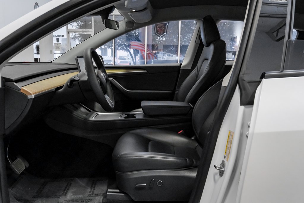 Used 2023 Tesla Model Y Long Range image 4