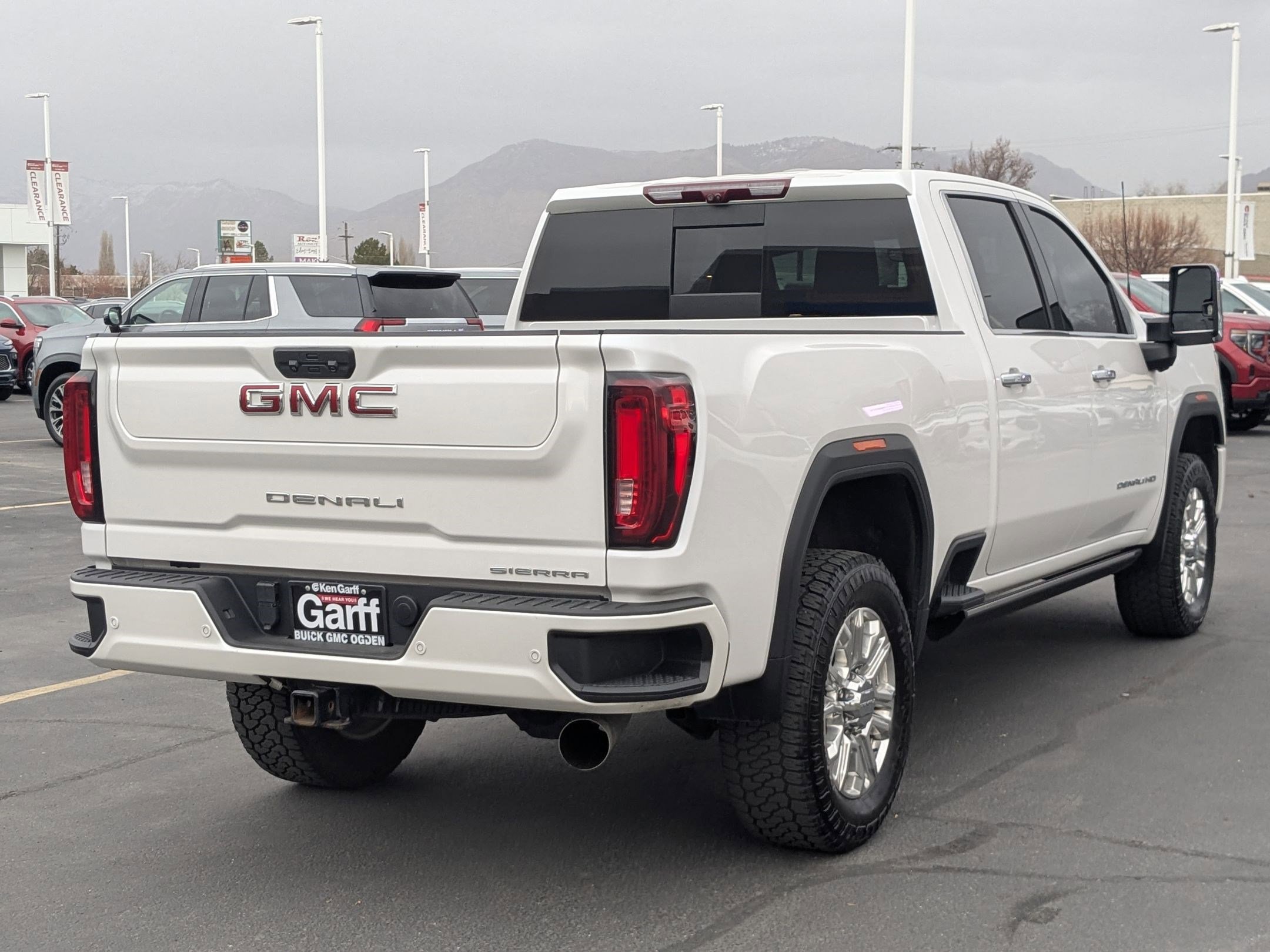 Used 2022 GMC Sierra 3500 Denali w/ Denali Ultimate Package image 3