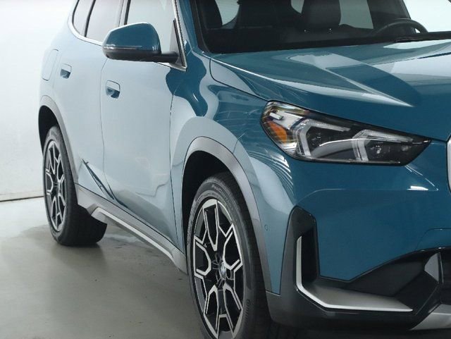 Used 2025 BMW X1 xDrive28i AWD/4WD image 10