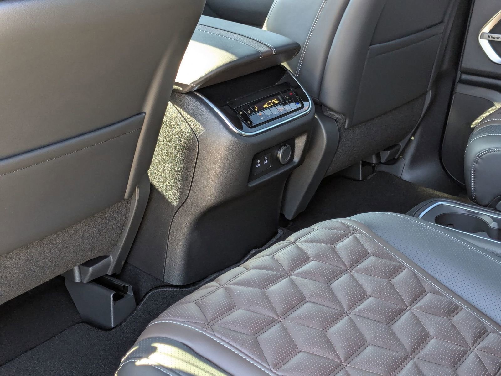 New 2026 Nissan Armada Platinum image 27