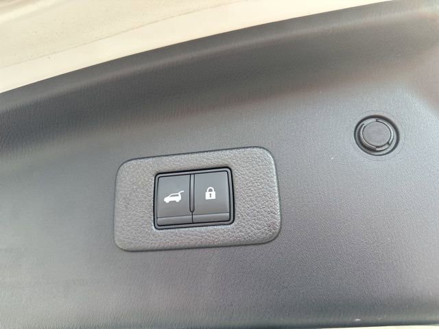 Certified 2024 Nissan Armada Platinum w/ Captain's Chairs Package AWD/4WD image 10