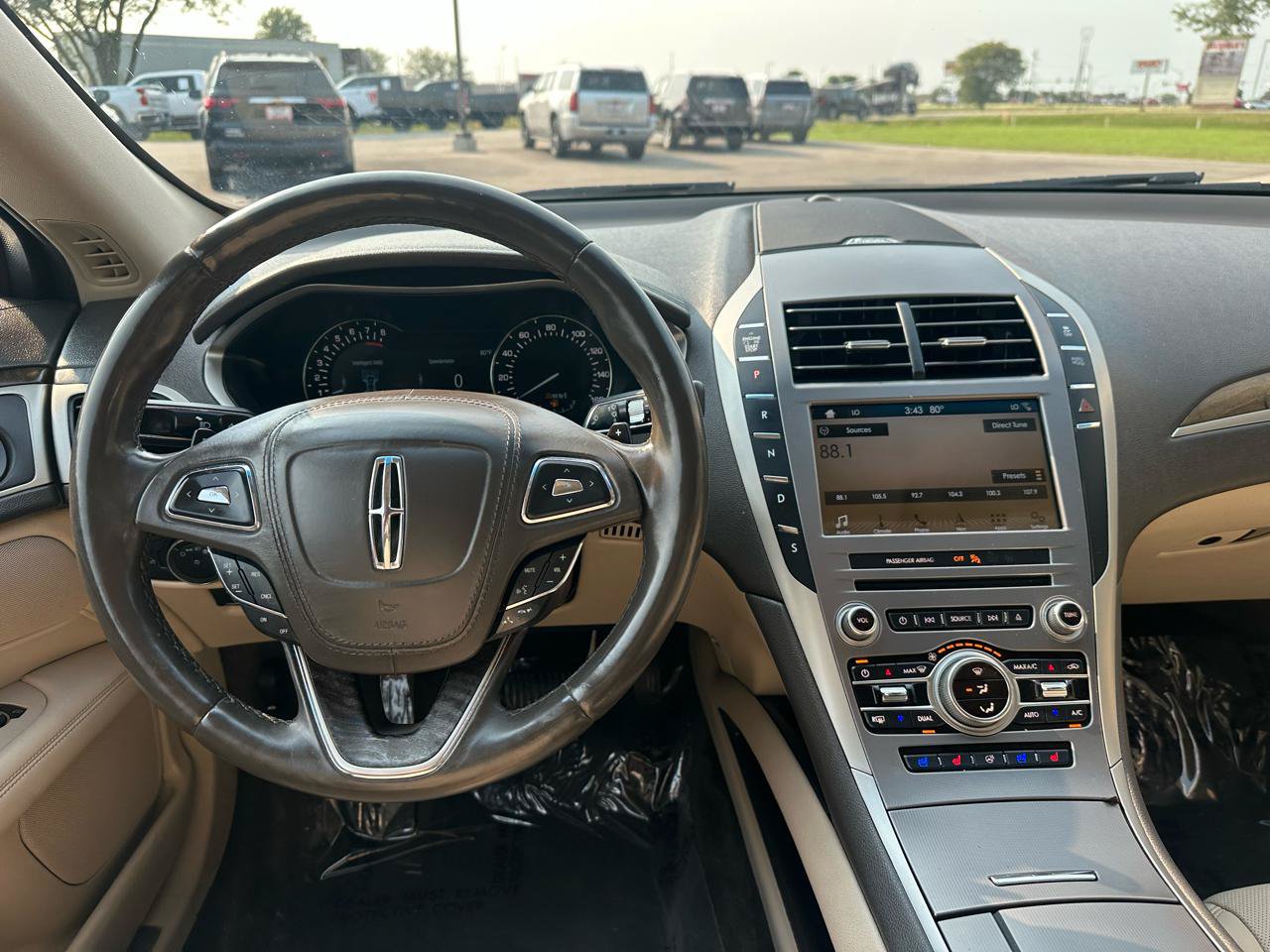 Used 2018 Lincoln MKZ Reserve w/ Climate Package AWD/4WD image 3