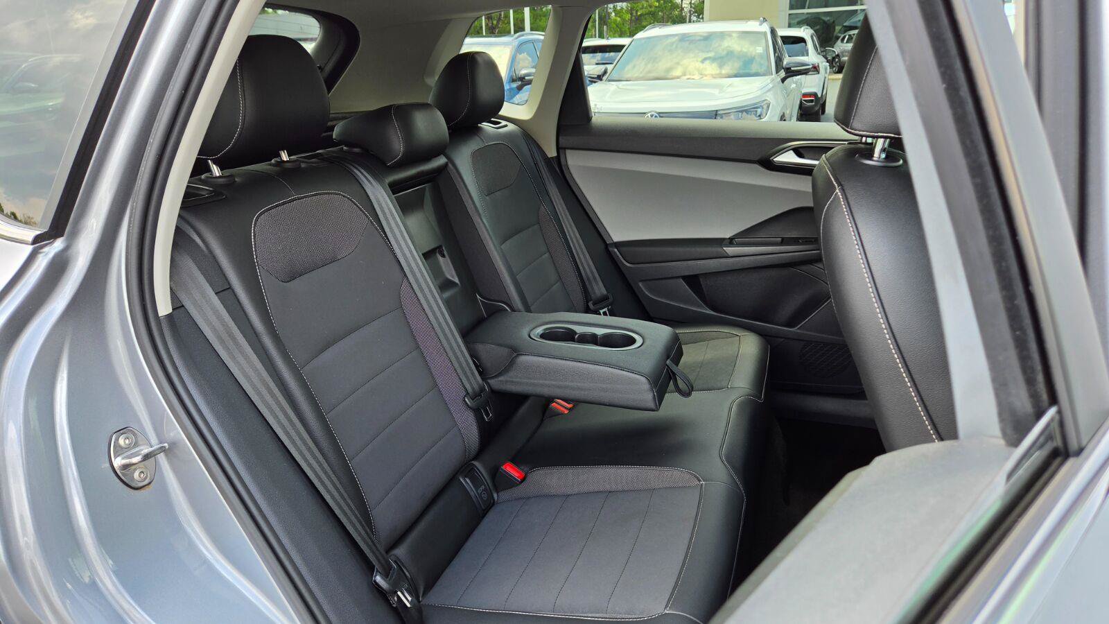 Certified 2023 Volkswagen Taos SE w/ Panoramic Sunroof Package FWD image 56