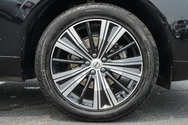 Certified 2023 Volvo XC60 B5 Plus w/ Climate Package AWD/4WD image 18