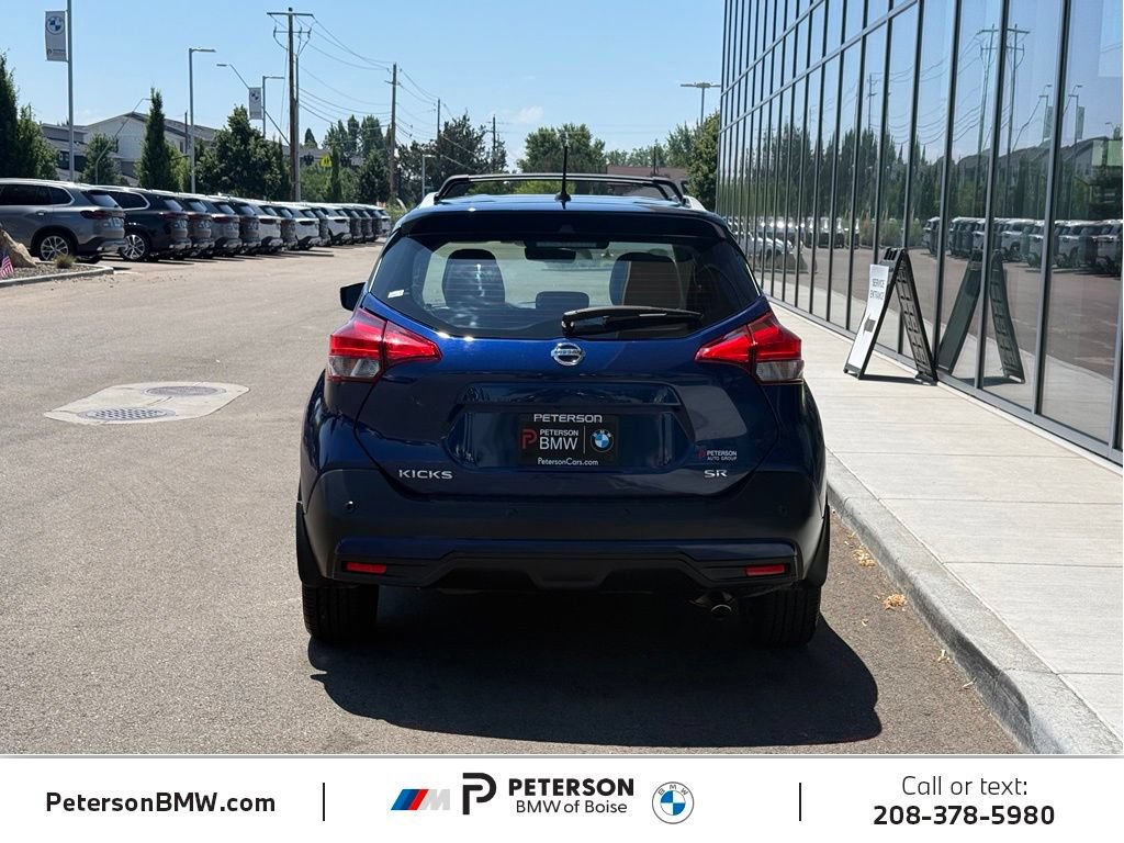 Used 2020 Nissan Kicks SR w/ SR Premium Package FWD image 4