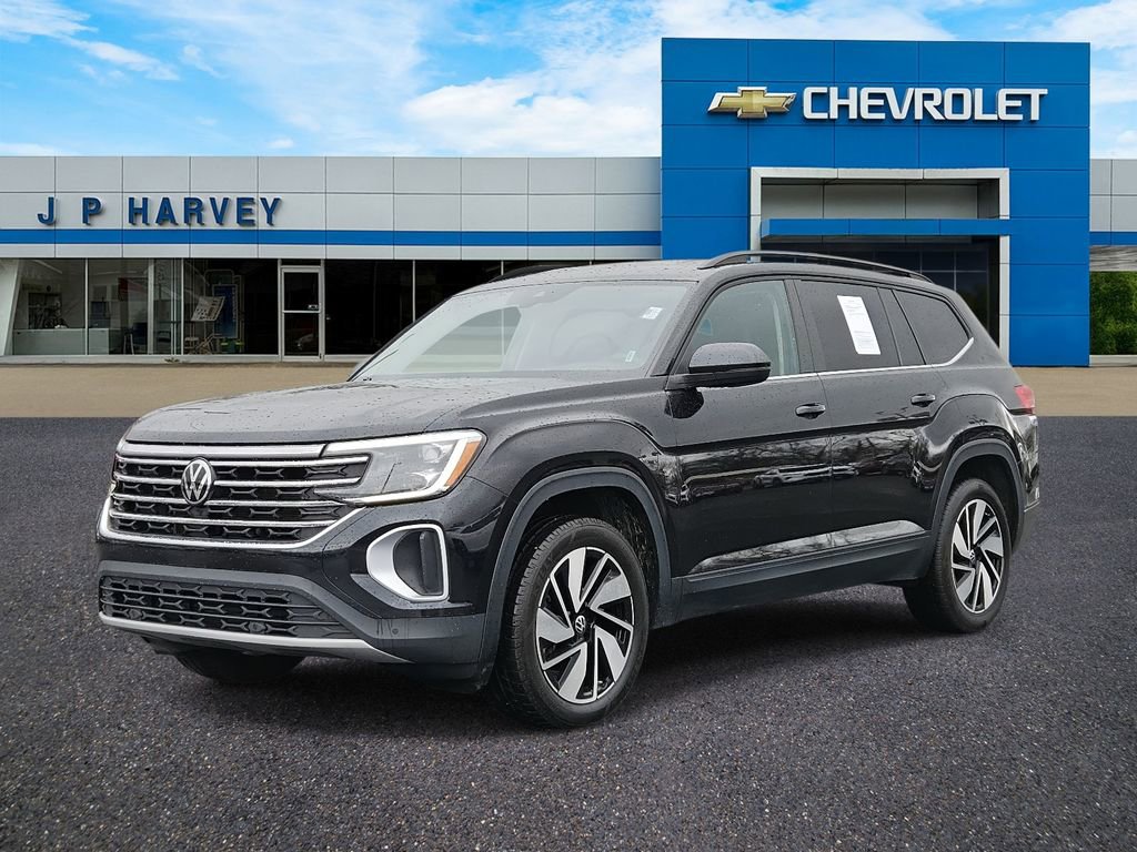 Used 2024 Volkswagen Atlas SE image 3