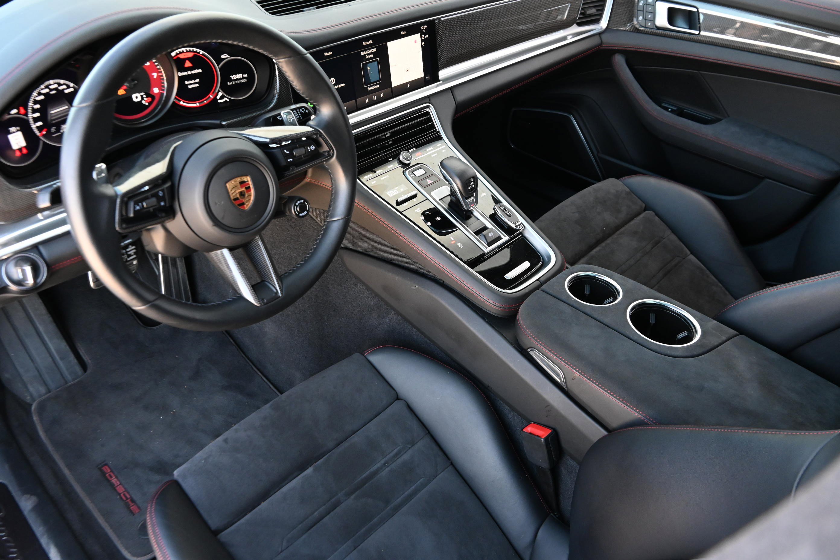 Used 2023 Porsche Panamera GTS image 13