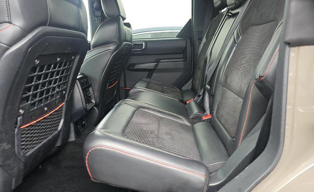 Used 2025 Ford Bronco Raptor AWD/4WD image 13