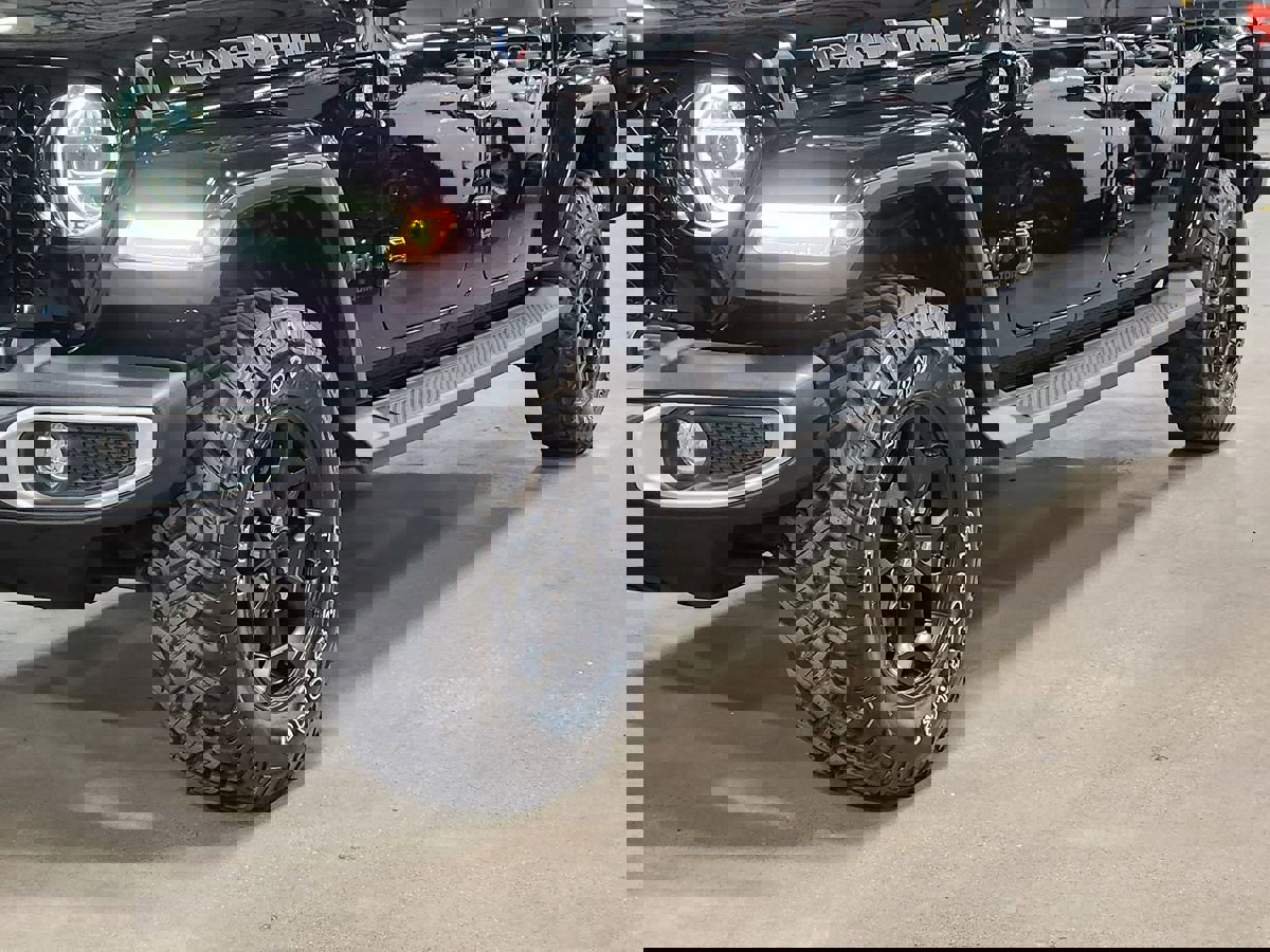 Used 2021 Jeep Gladiator Sport image 17