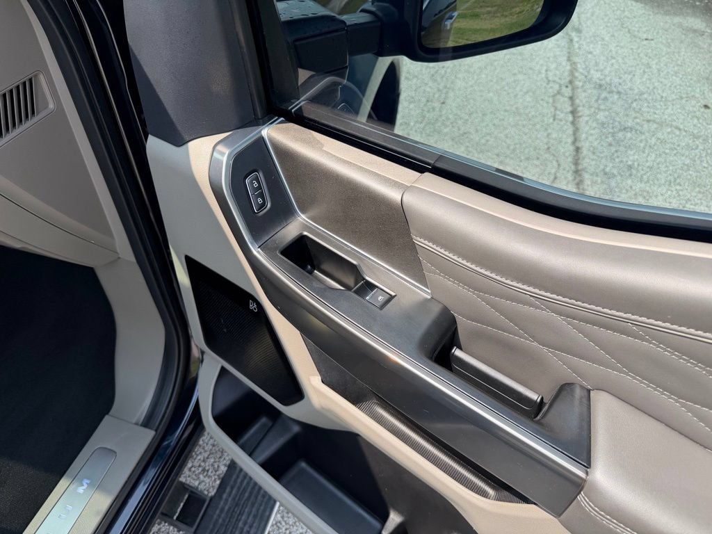 Used 2025 Ford F450 Platinum w/ Platinum Plus Package AWD/4WD image 57