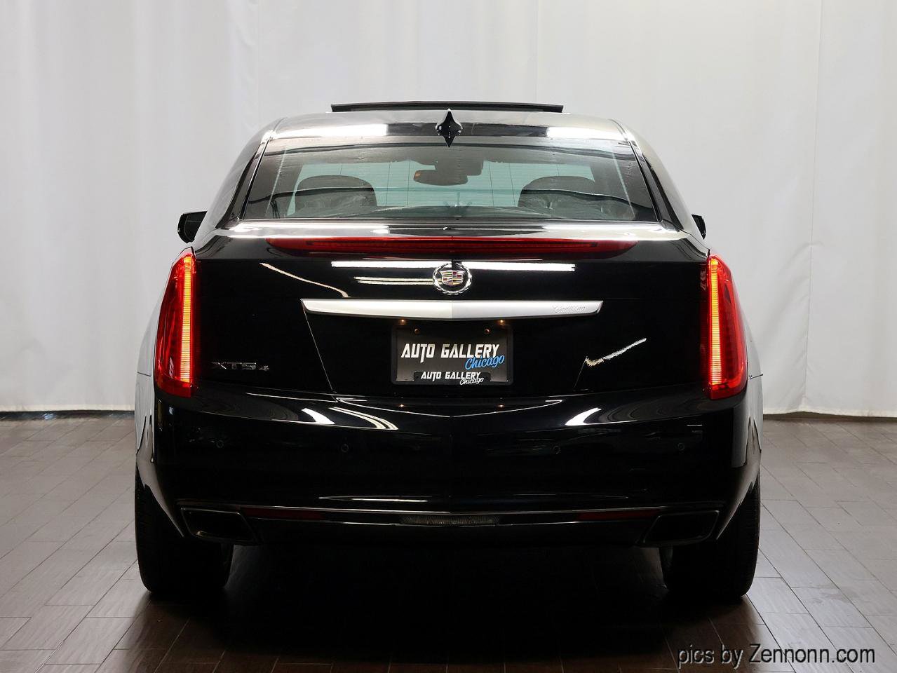 Used 2015 Cadillac XTS Premium image 9