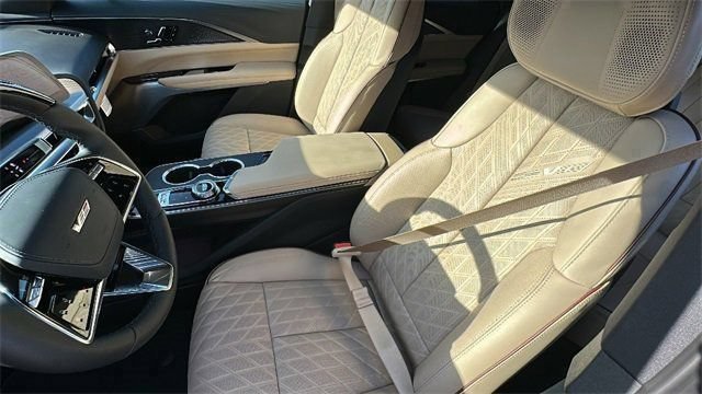New 2026 Cadillac Lyriq V AWD/4WD image 19