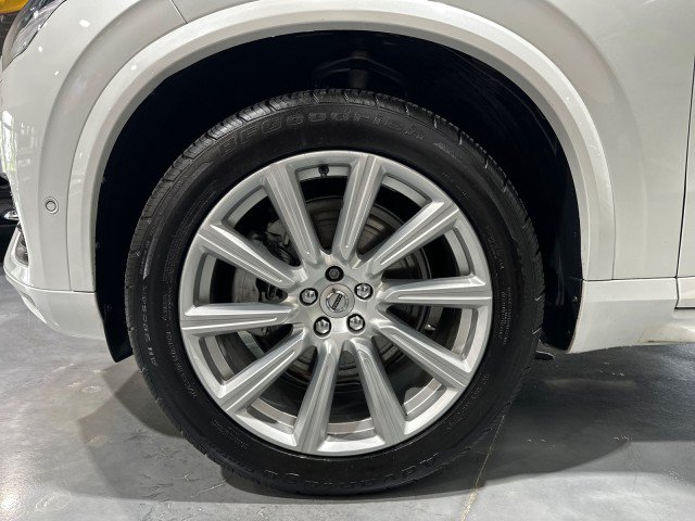 Used 2017 Volvo XC90 T6 Inscription w/ Vision Package AWD/4WD image 8
