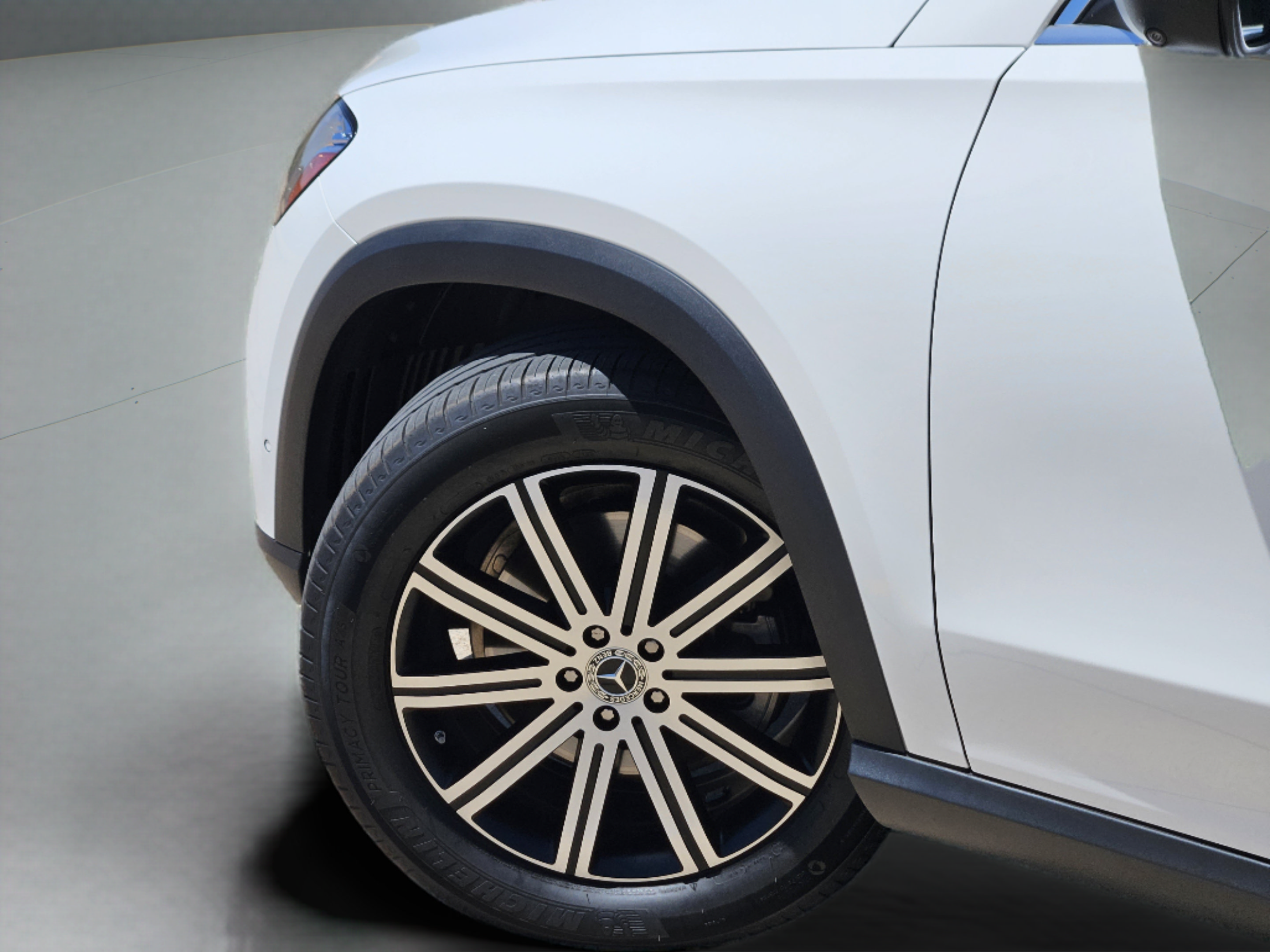 Certified 2025 Mercedes-Benz GLE 350 4MATIC image 5