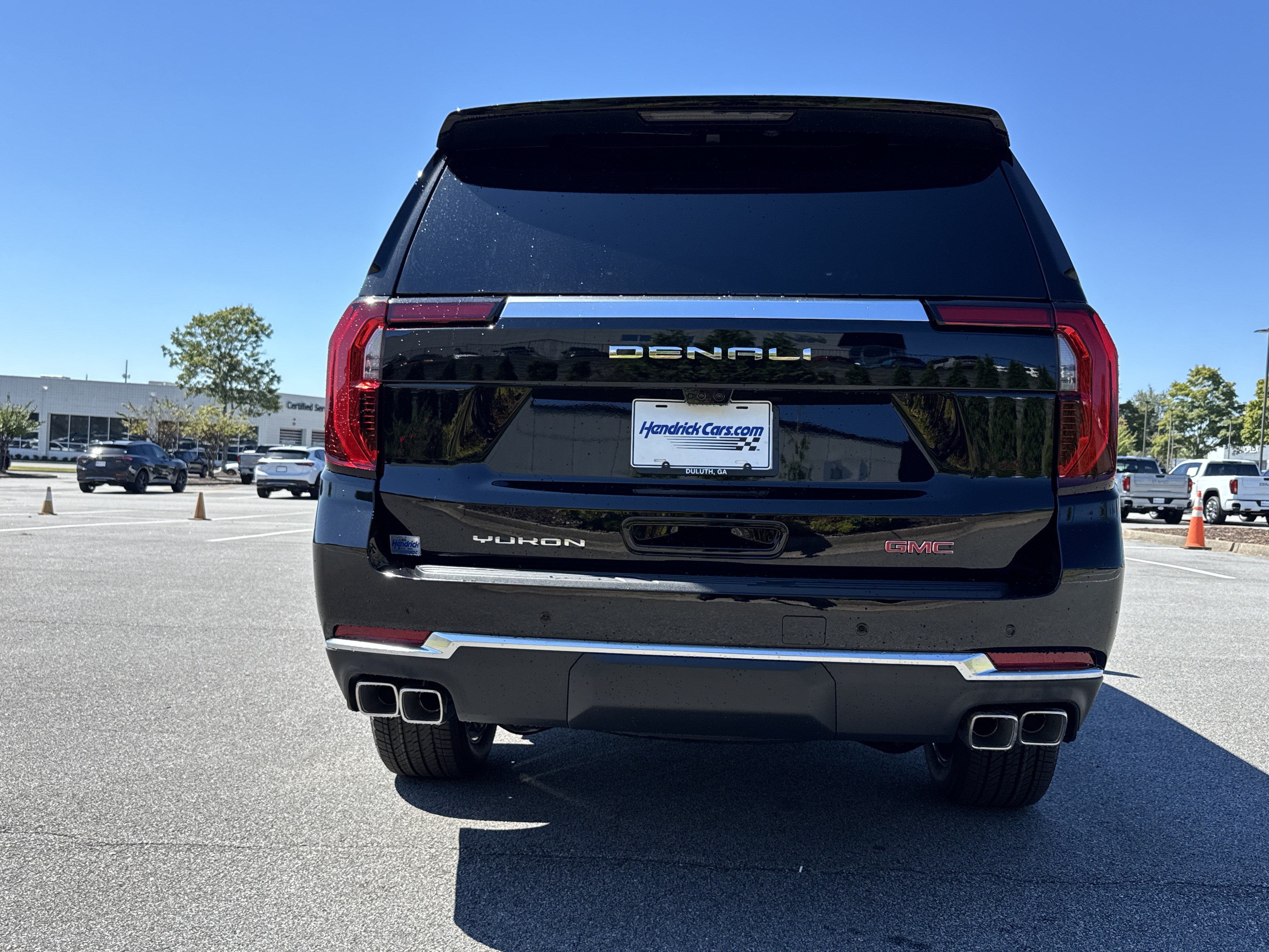 New 2026 GMC Yukon XL Denali w/ Denali Reserve Package RWD image 9