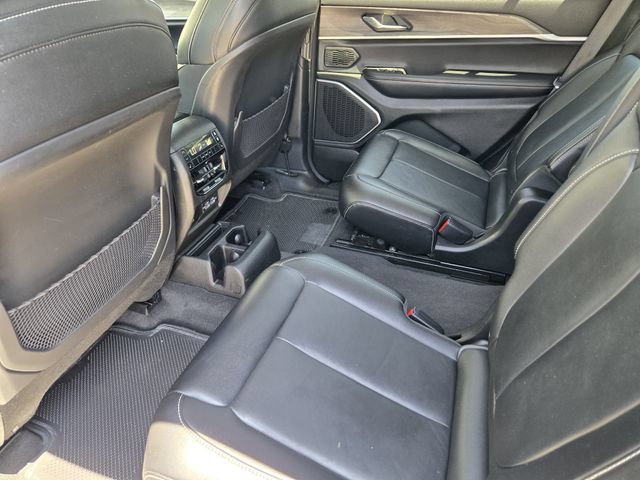 Certified 2021 Jeep Grand Cherokee L Limited RWD image 39
