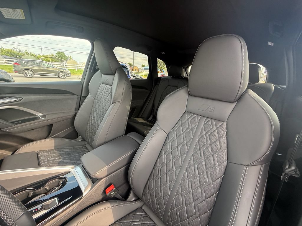 Used 2025 Audi SQ5 Premium Plus AWD/4WD image 13