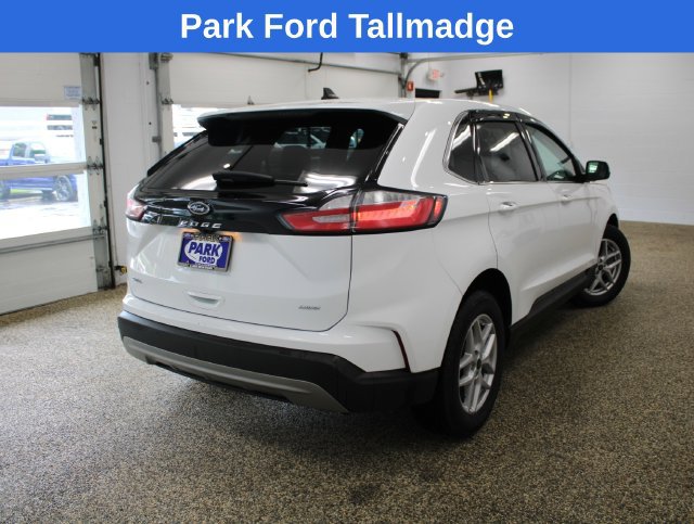 Used 2024 Ford Edge SEL AWD/4WD image 6