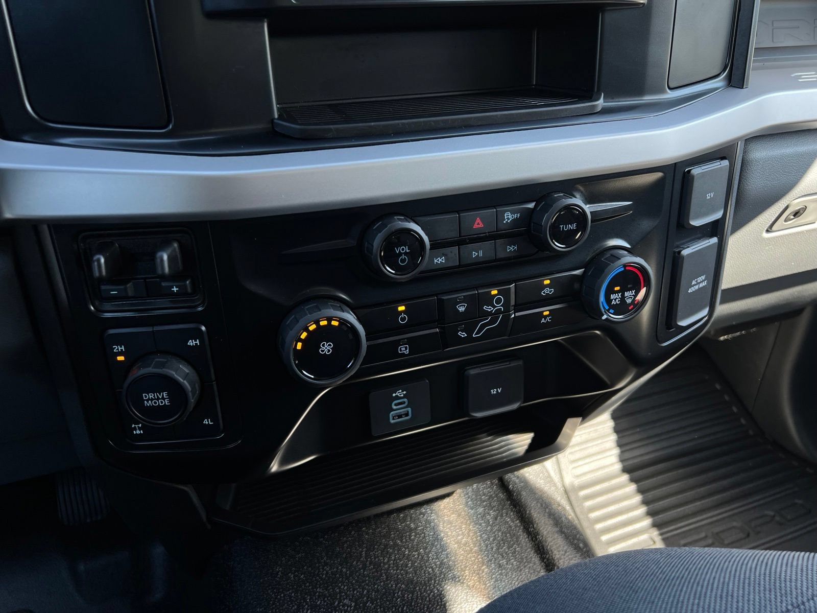 Used 2025 Ford F250 XL w/ XL Off-Road Package AWD/4WD image 14