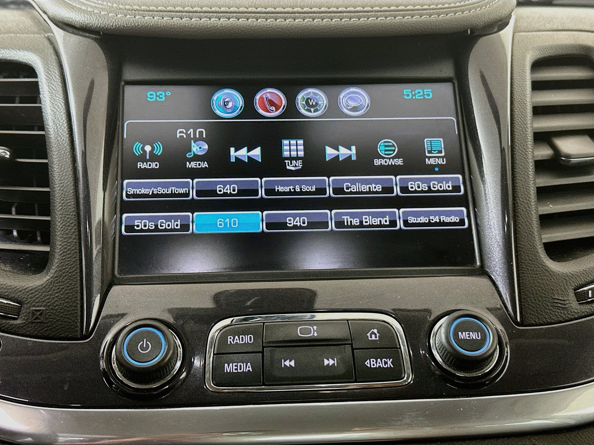Used 2018 Chevrolet Impala LT FWD image 24