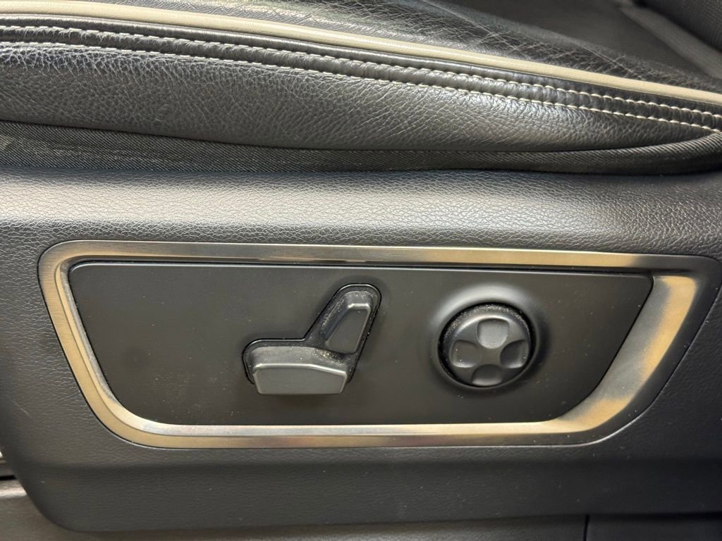 Used 2021 RAM 1500 Limited w/ Body Color Bumper Group image 12